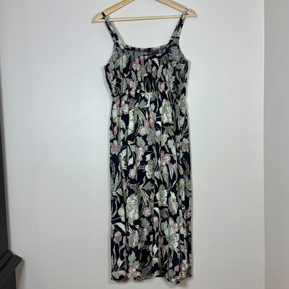 Old Navy Women Midi Dress Size M Black Floral Smocked Fit Flare Cami Pockets - Picture 3 of 8